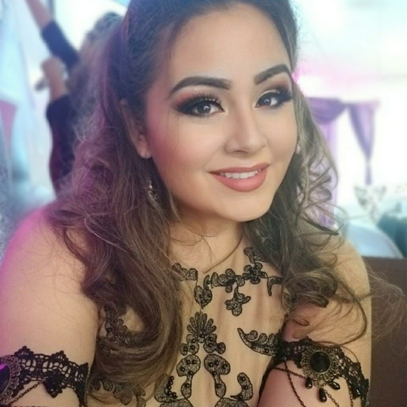 Meet your Posher, Ces - Picture 3 of 4